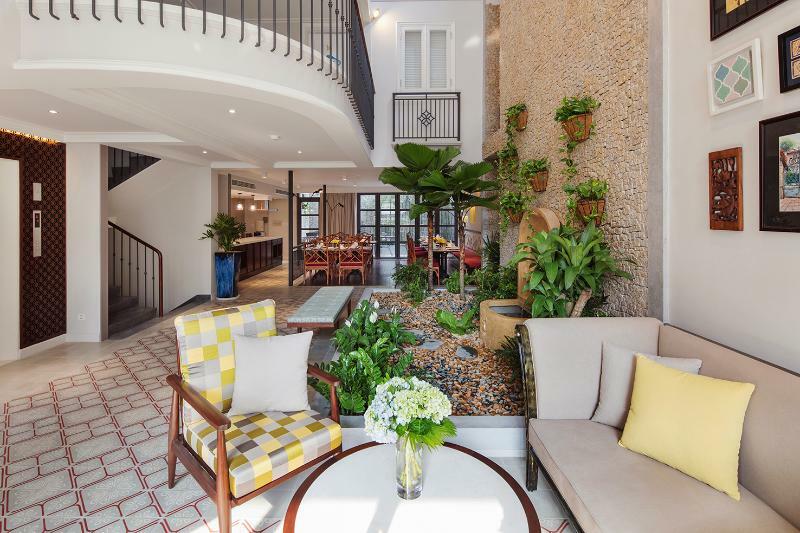 Khách sạn Maison De Camille Boutique TP. Hồ Chí Minh